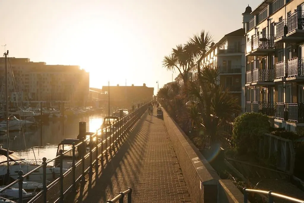 Stunning Modern Space With Harbour Views & Free Parking Brighton 0*,